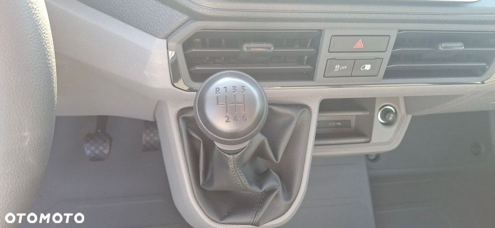 Volkswagen Crafter 2.0 TDI 140 KM MANUAL - 29