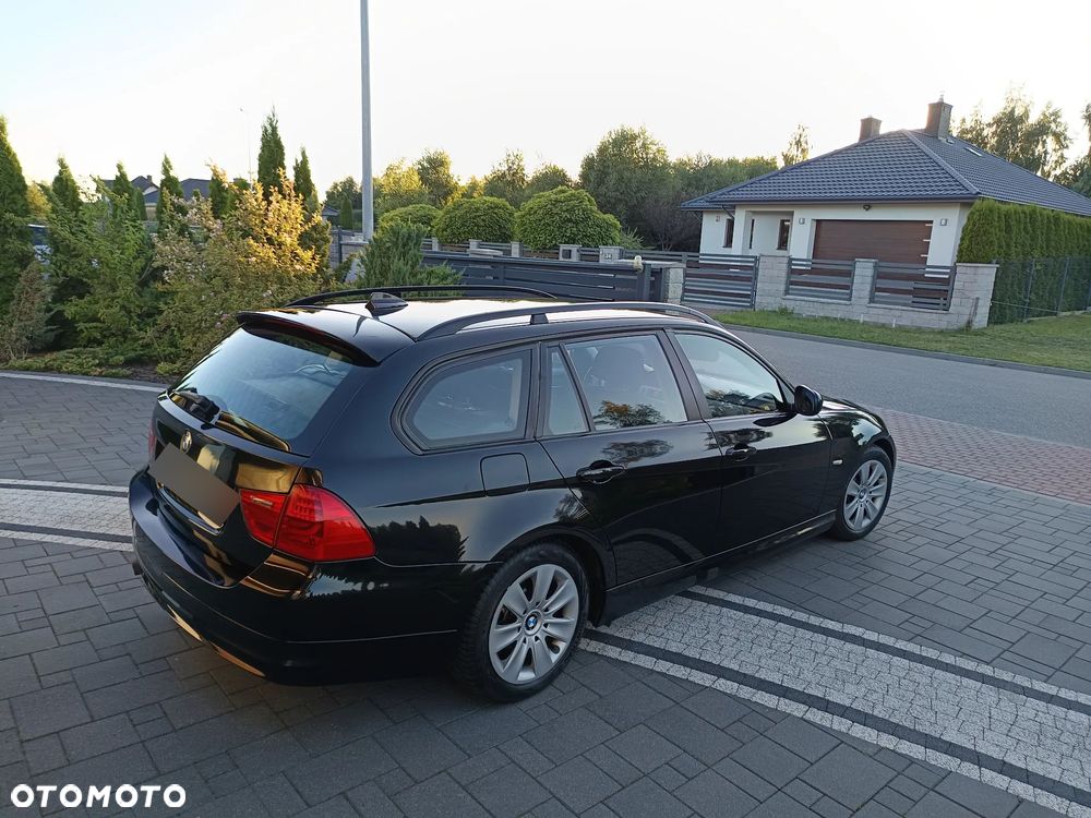 BMW Seria 3 318d - 10