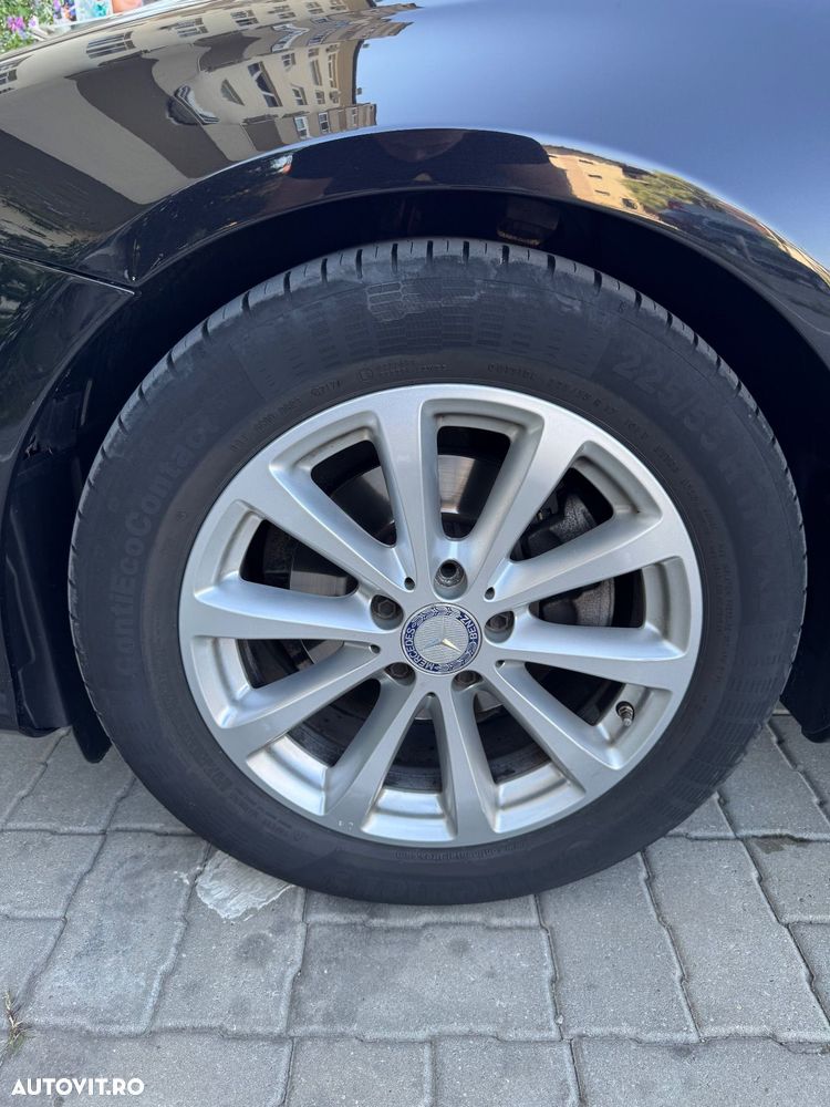 Mercedes-Benz E 220 d 9G-TRONIC - 32