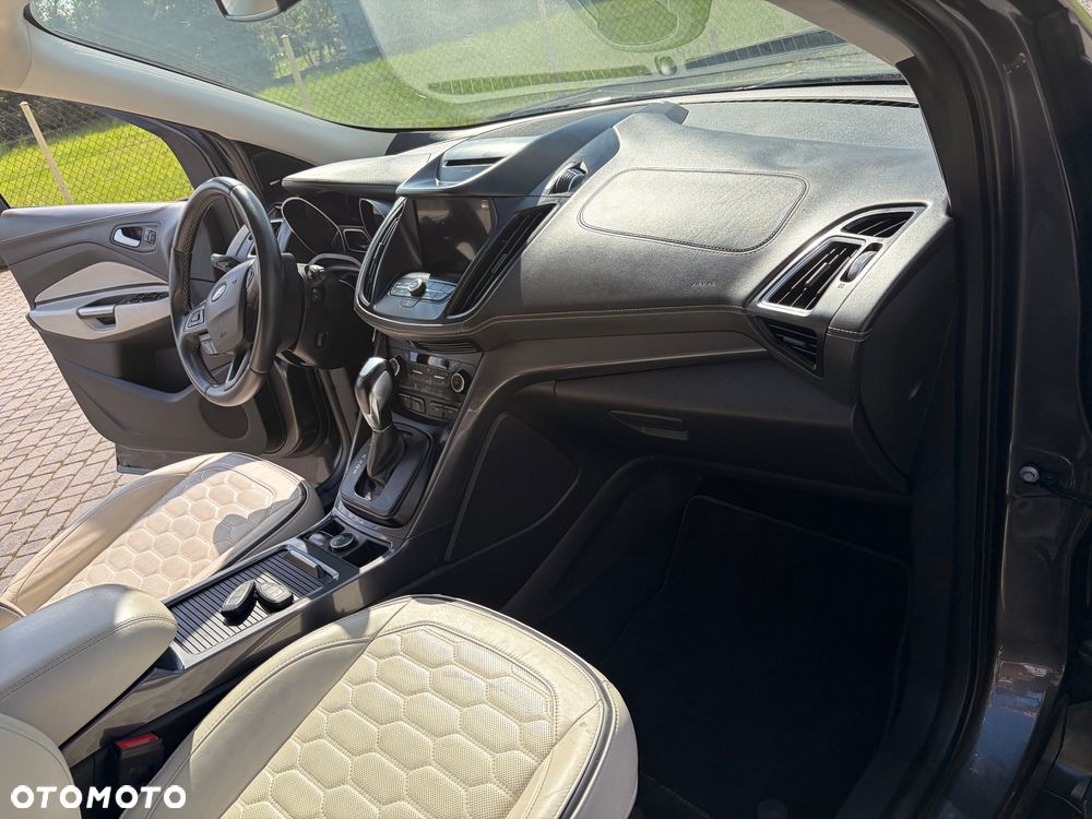 Ford Kuga 2.0 TDCi 4x4 Vignale - 18