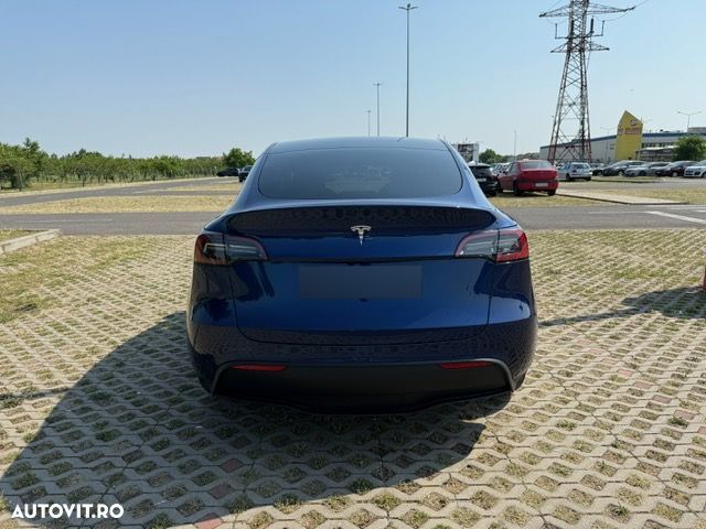 Tesla Model Y RWD - 3