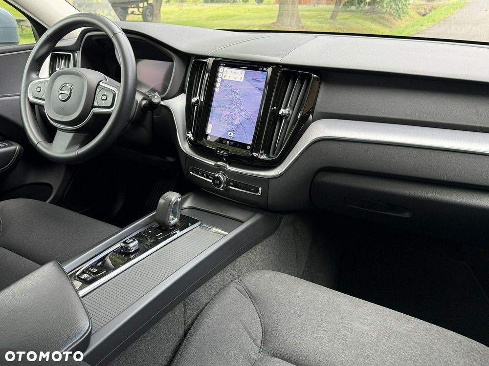 Volvo XC 60 B4 D Geartronic Momentum Pro - 23