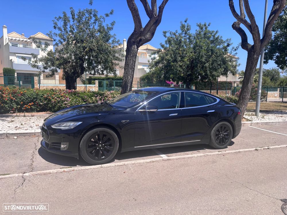 Tesla Model S 85 - 1