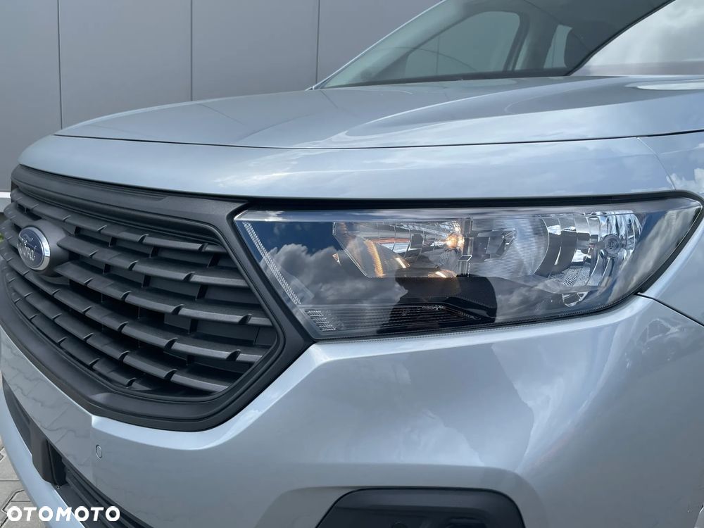 Ford Transit Connect - 4
