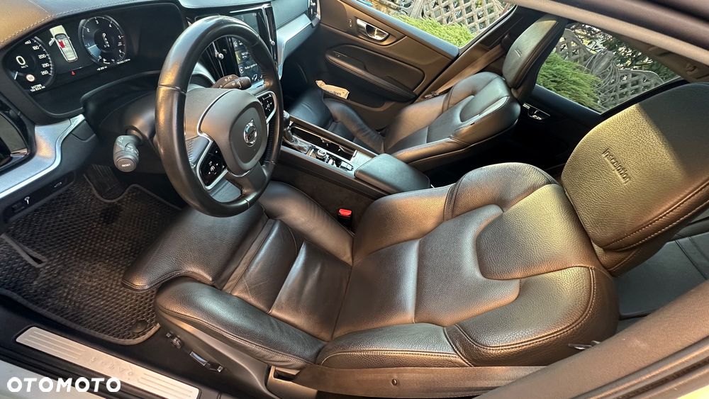 Volvo V60 D3 Inscription - 12