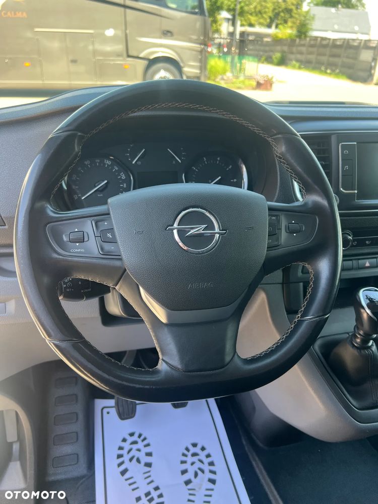 Opel Vivaro - 16
