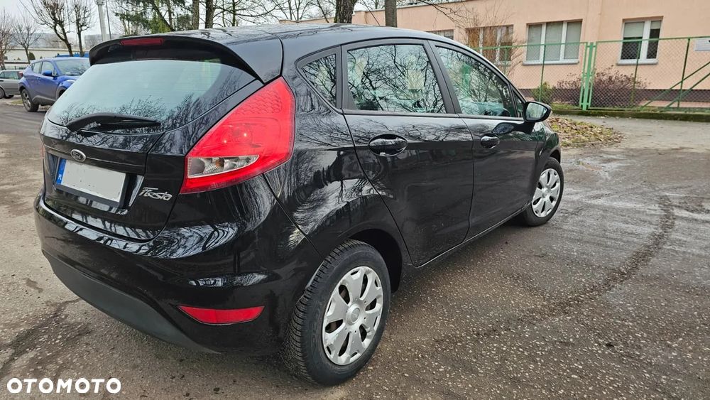 Ford Fiesta - 4