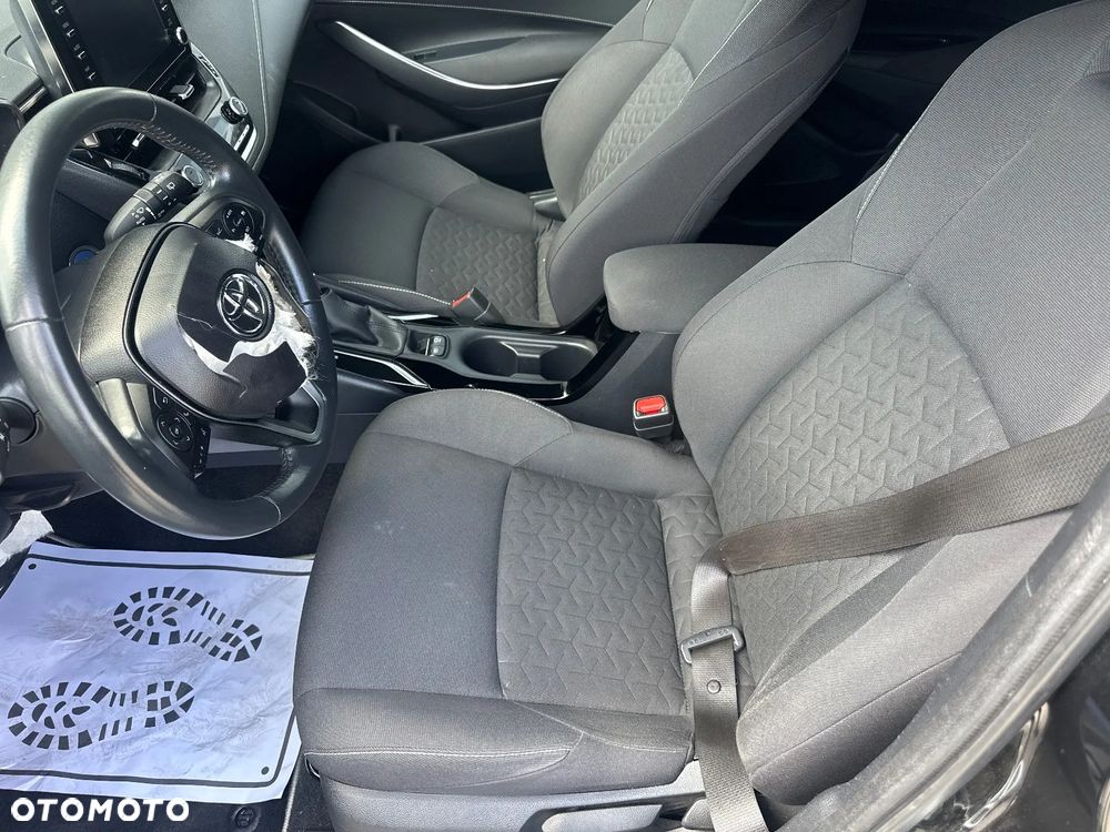 Toyota Corolla - 26