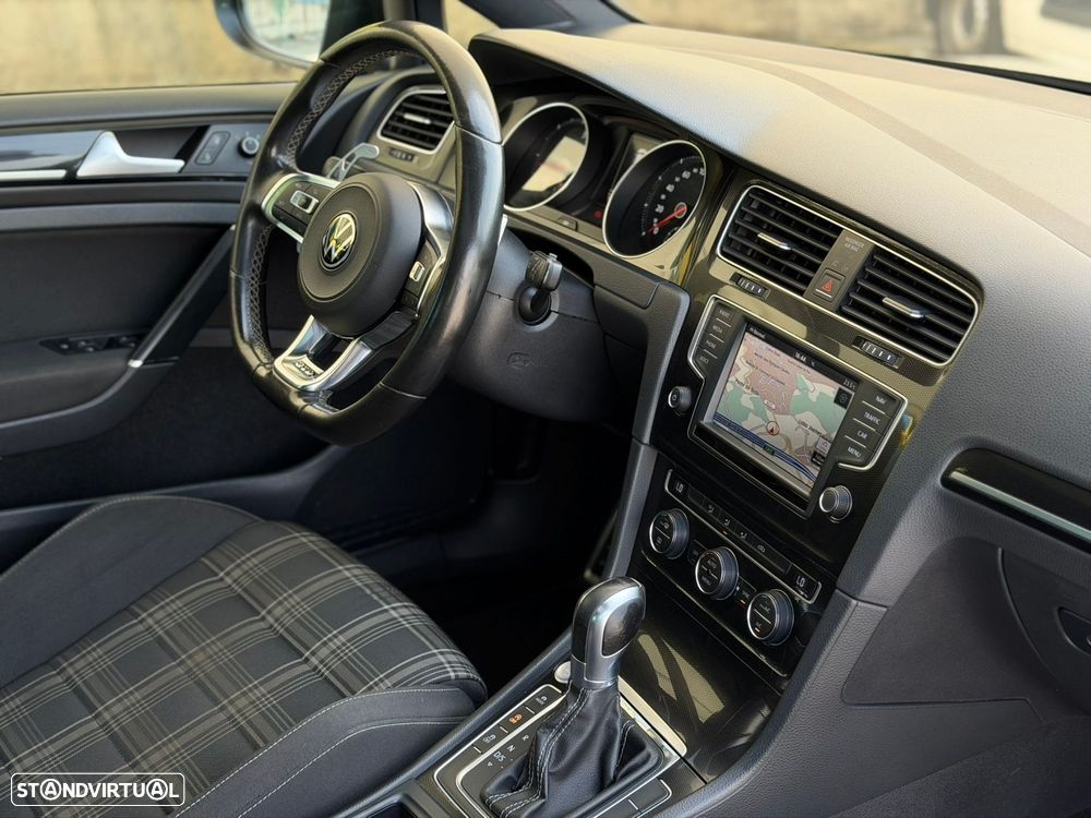 VW Golf 2.0 TDI GTD DSG - 5