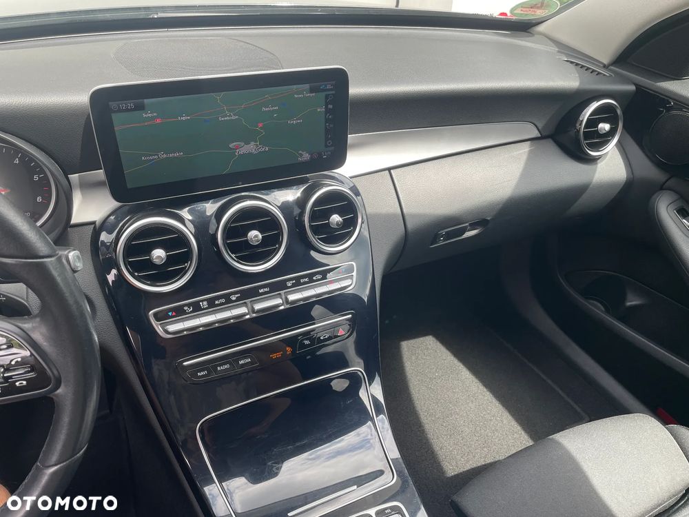Mercedes-Benz Klasa C 200 d 9G-TRONIC Avantgarde - 18