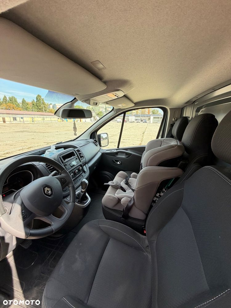 Renault Trafic 2.0 dCi EDC - 17