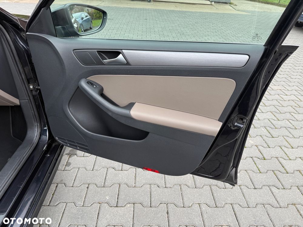 Volkswagen Jetta 1.4 TSI DSG Comfortline - 18