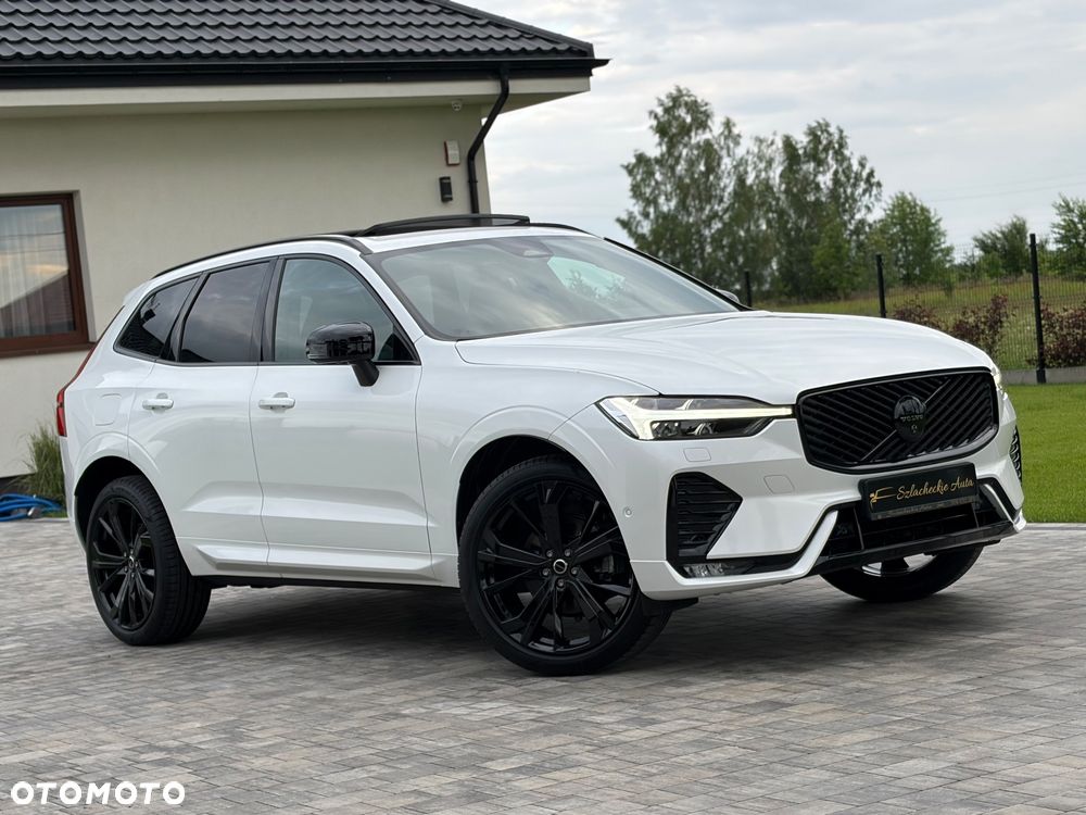 Volvo XC 60 B5 B AWD Plus Black Edition - 13