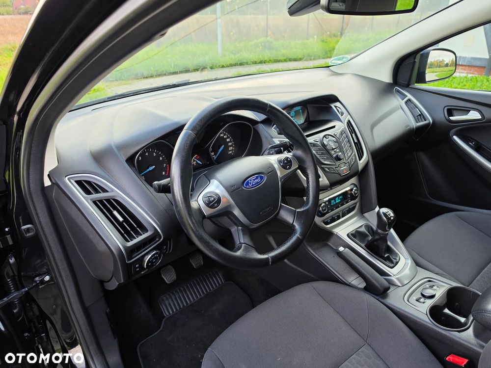 Ford Focus - 16