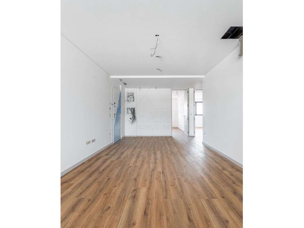 Apartamento T3 - Bloco 4 - Grande imagem: 2/18