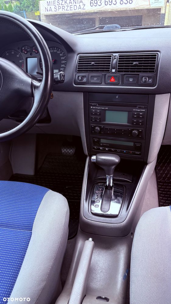 Volkswagen Golf - 18