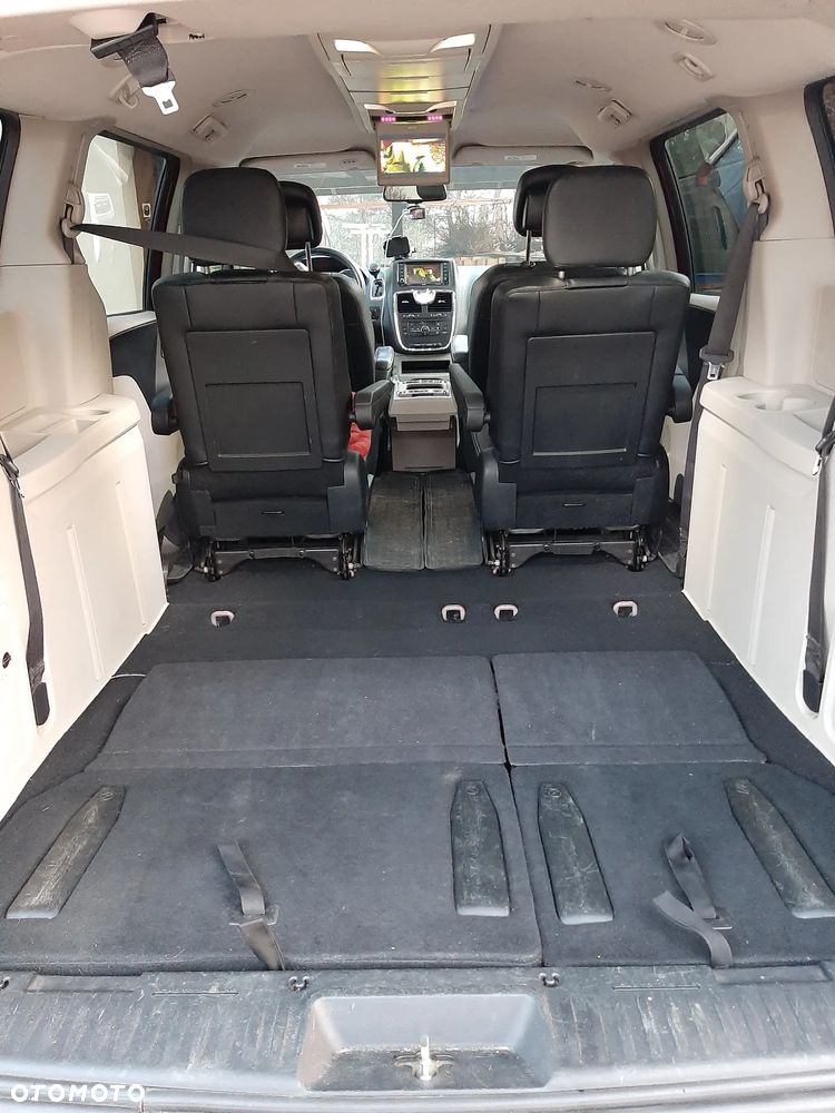 Chrysler Town & Country 3.6 Touring - 8