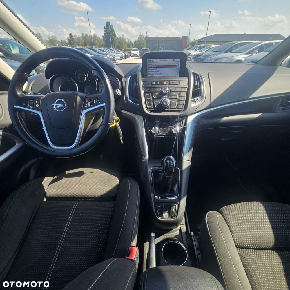 Opel Zafira - 11