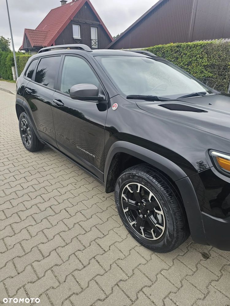 Jeep Cherokee - 7