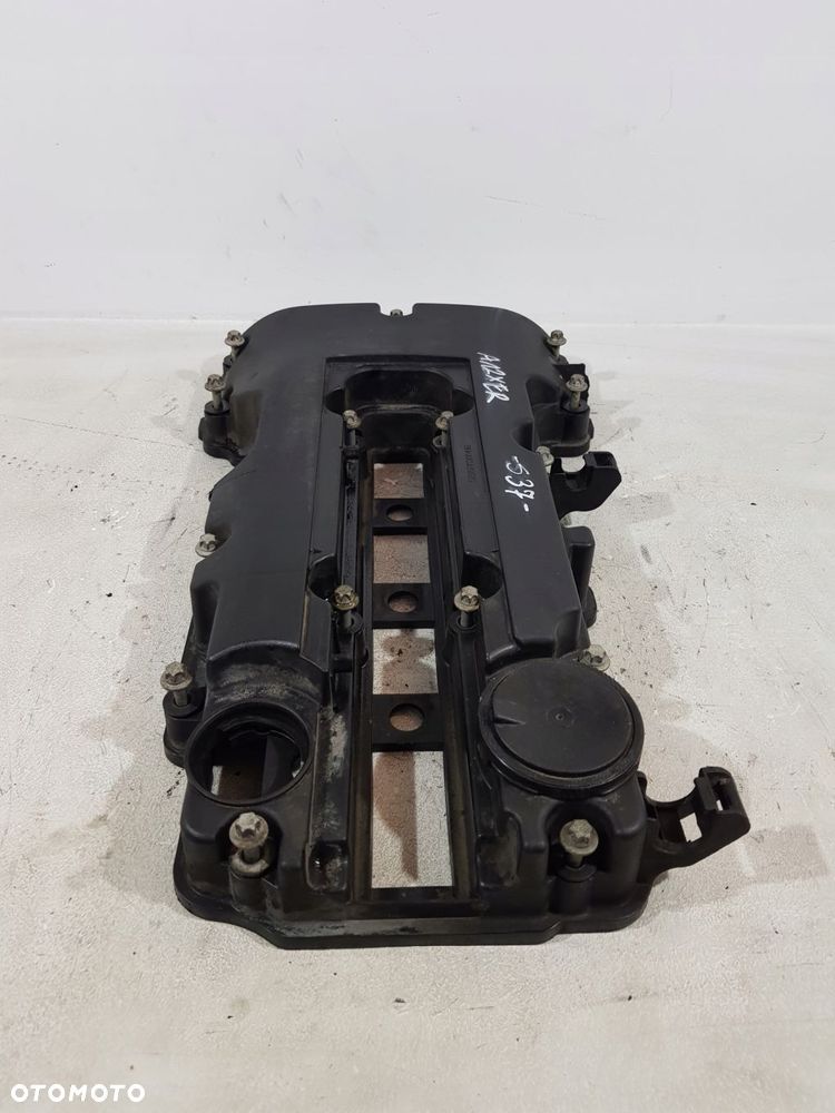 pokrywa zaworów 55561426 opel corsa d 1.2b a12xer - 3