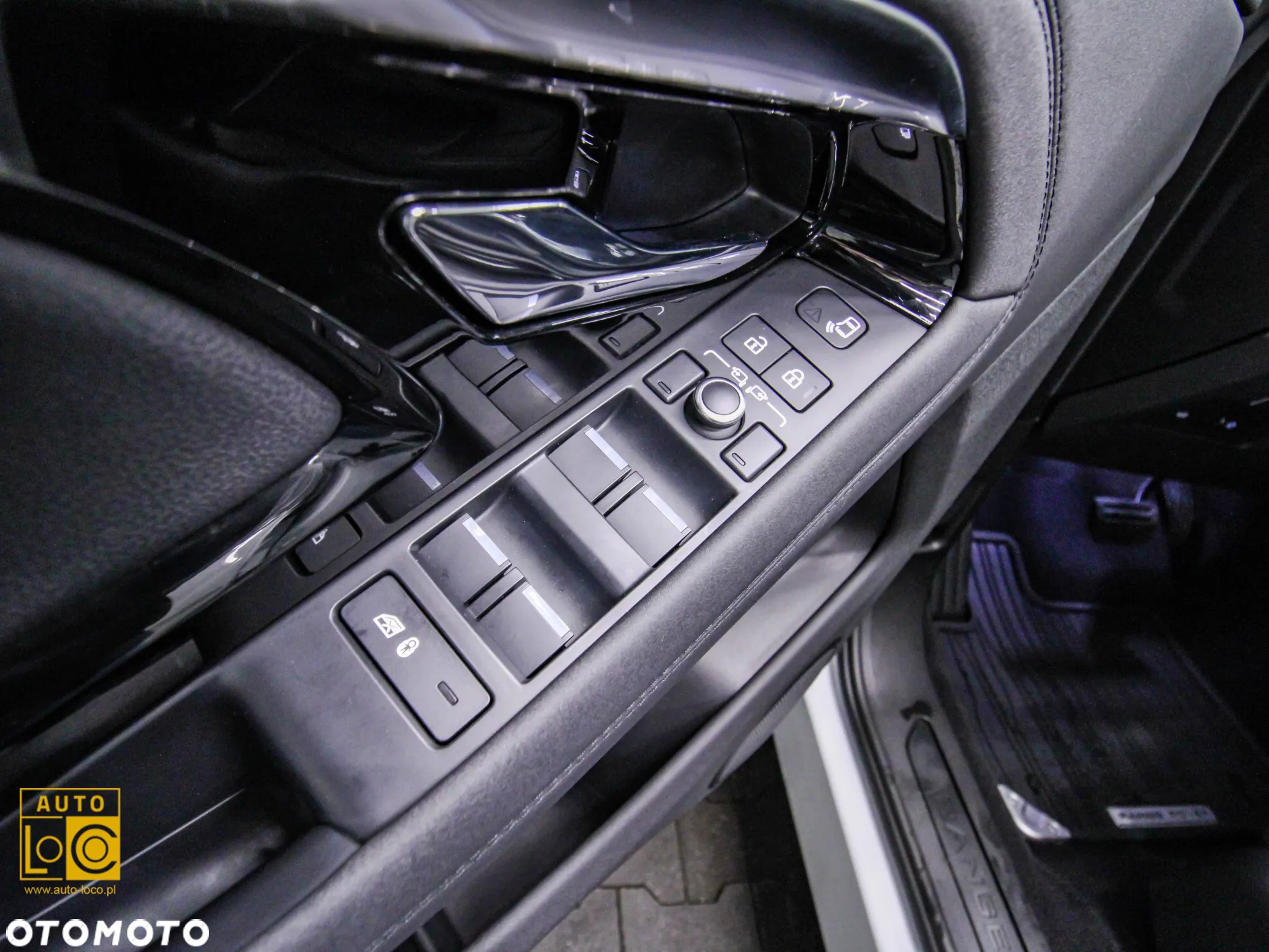 Land Rover Range Rover Evoque P200 R-Dynamic HSE - 32