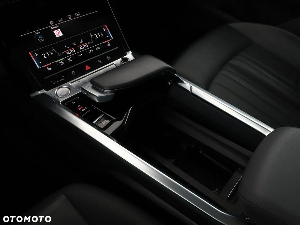 Audi e-tron 50 Quattro - 31