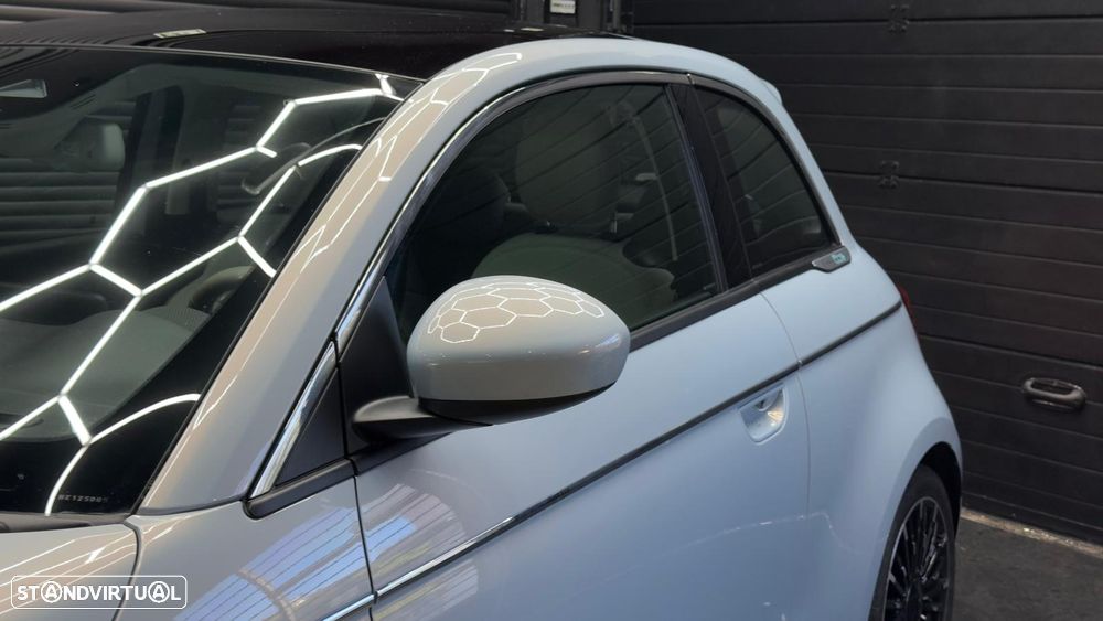 Fiat 500e La Prima - 11