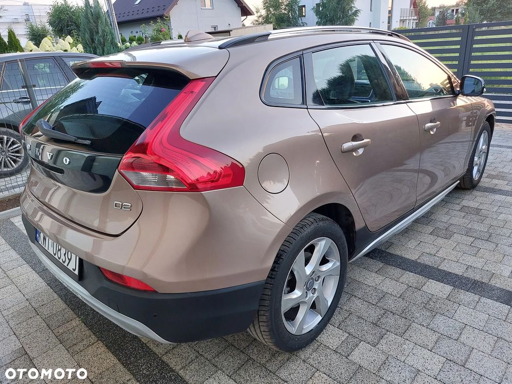 Volvo V40 Cross Country - 6