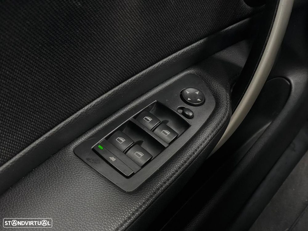 BMW 116 d Line Urban - 7