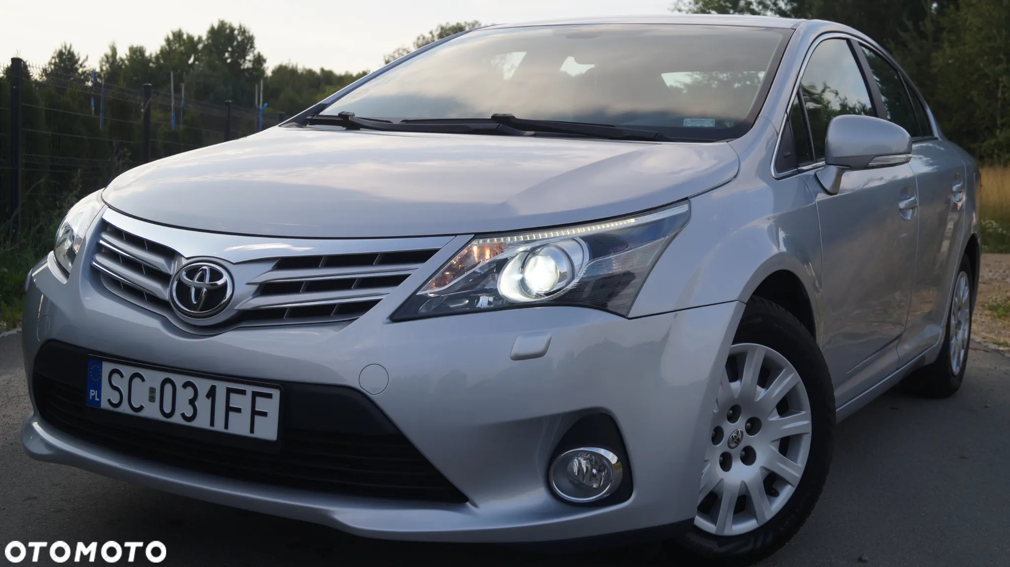 Toyota Avensis 1.8 Sol plus NAVI - 19