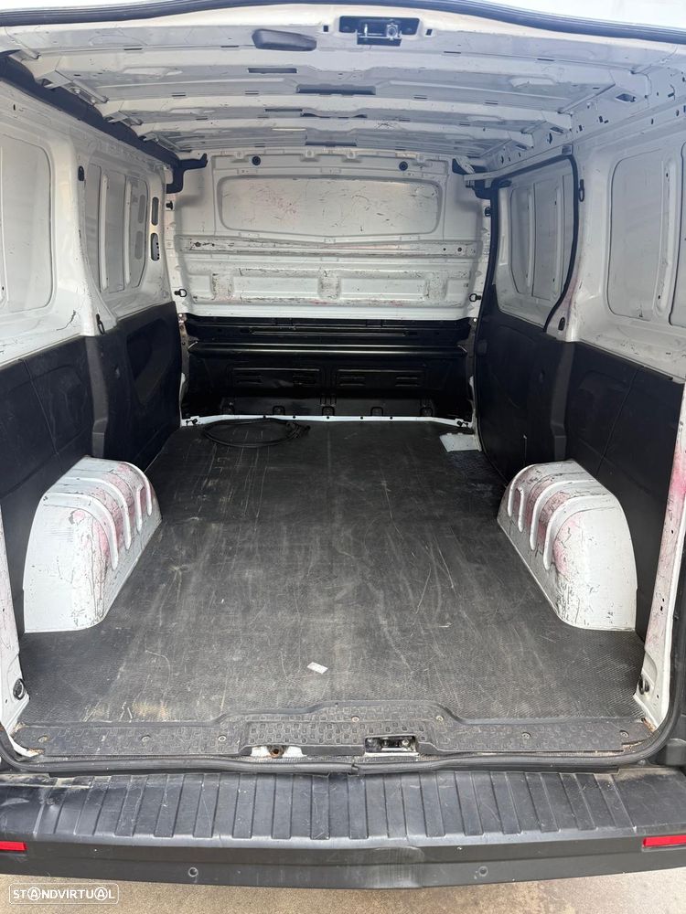 Renault Trafic - 9