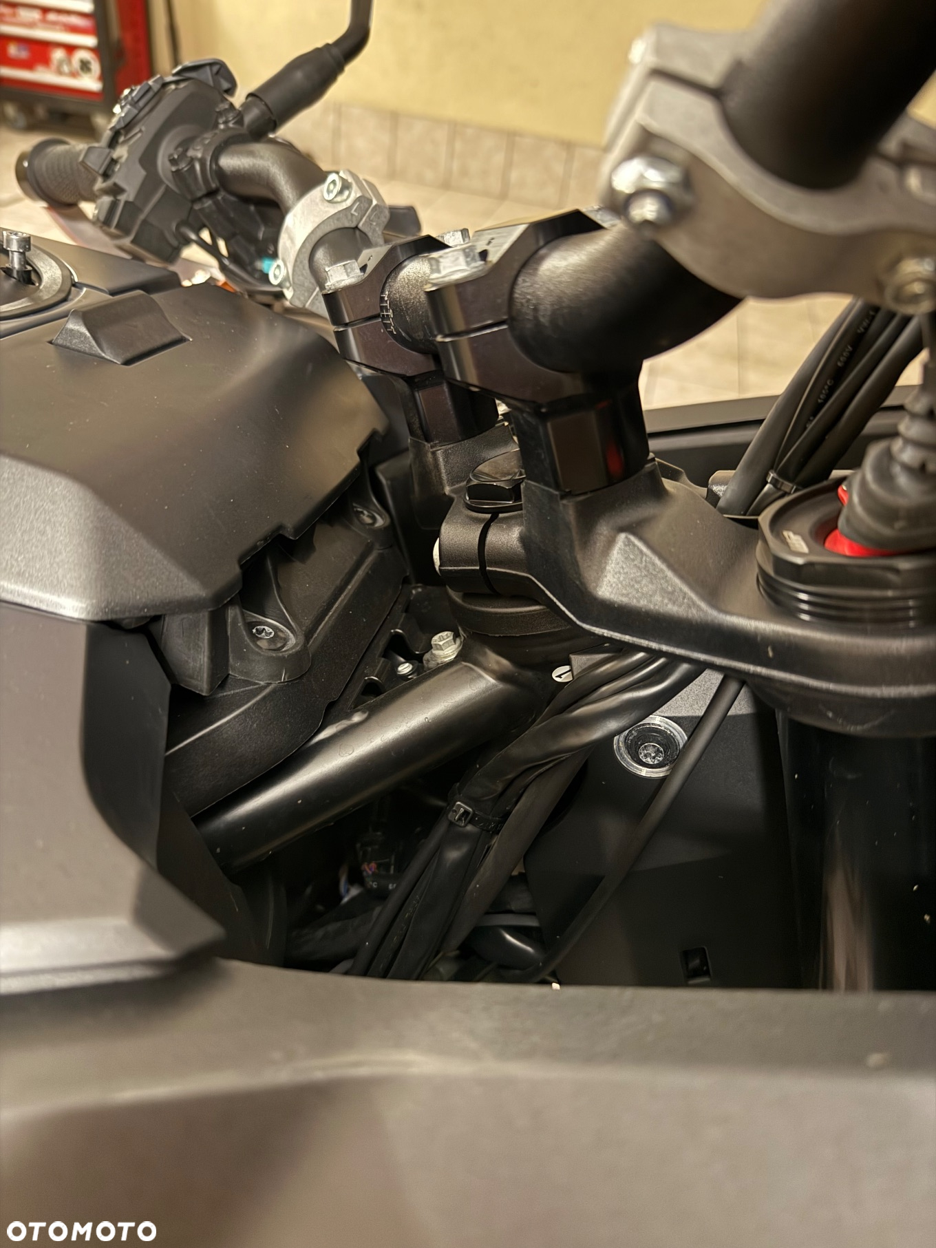KTM Adventure - 10