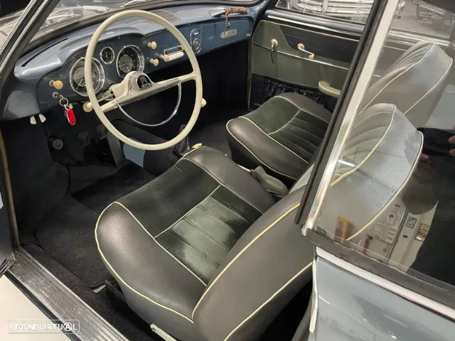 VW Karmann Ghia - 17