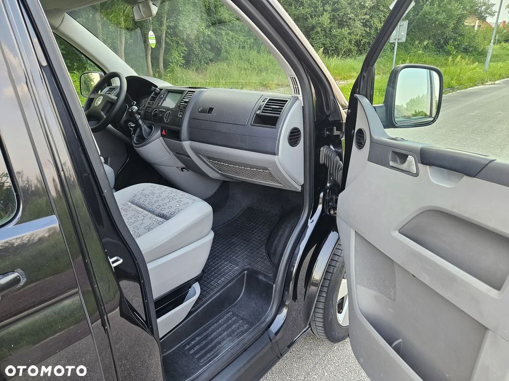 Volkswagen Caravelle L1 - 15