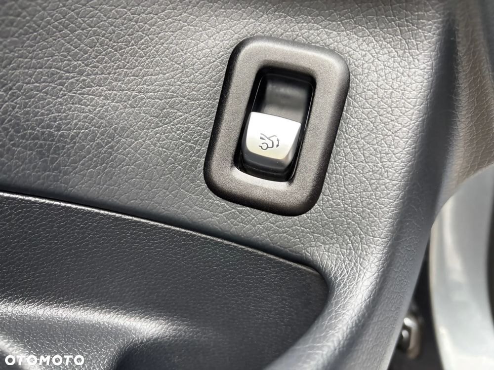 Mercedes-Benz GLC 220 d 4Matic 9G-TRONIC AMG Line - 27