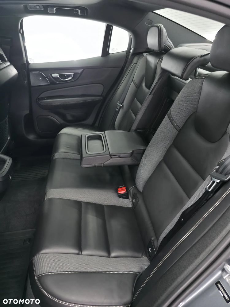 Volvo S60 - 15