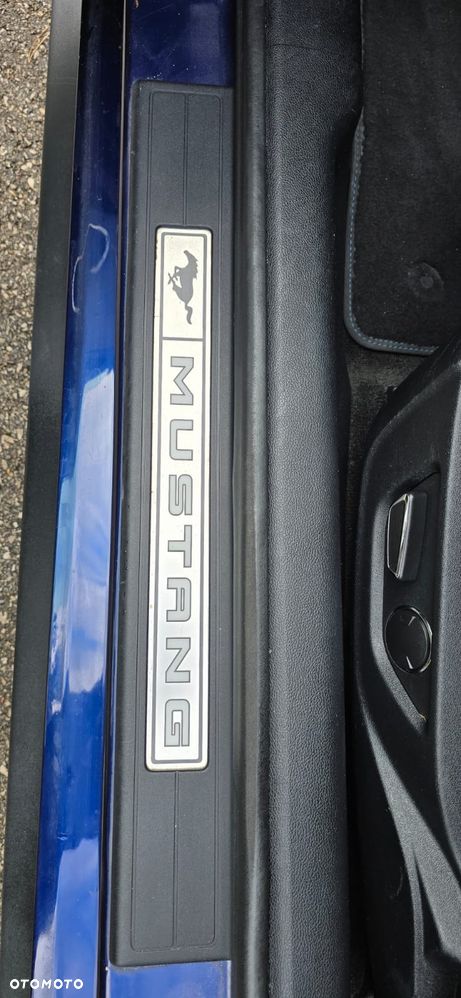 Ford Mustang - 16