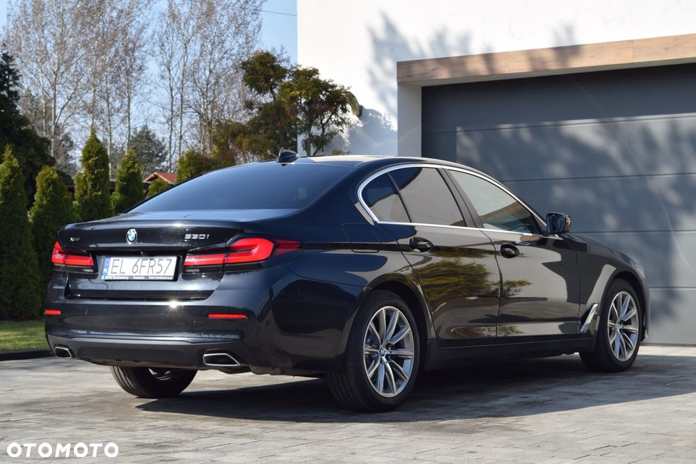 BMW Seria 5 530i xDrive Luxury Line sport - 8