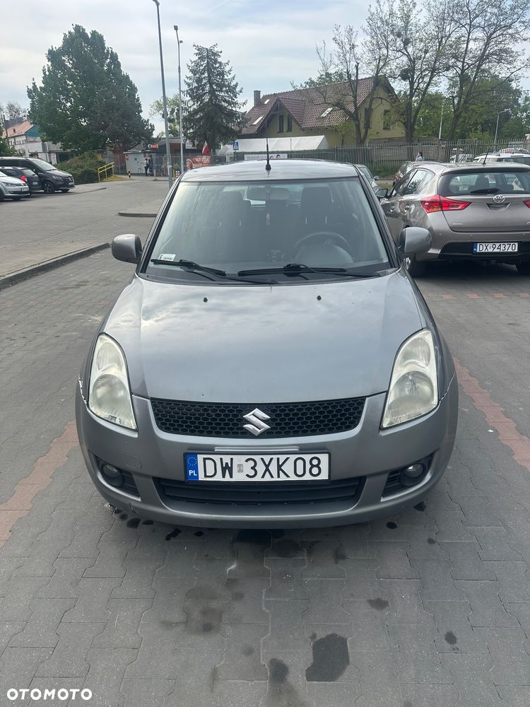 Suzuki Swift 1.3 DDiS GLX / Comfort - 2