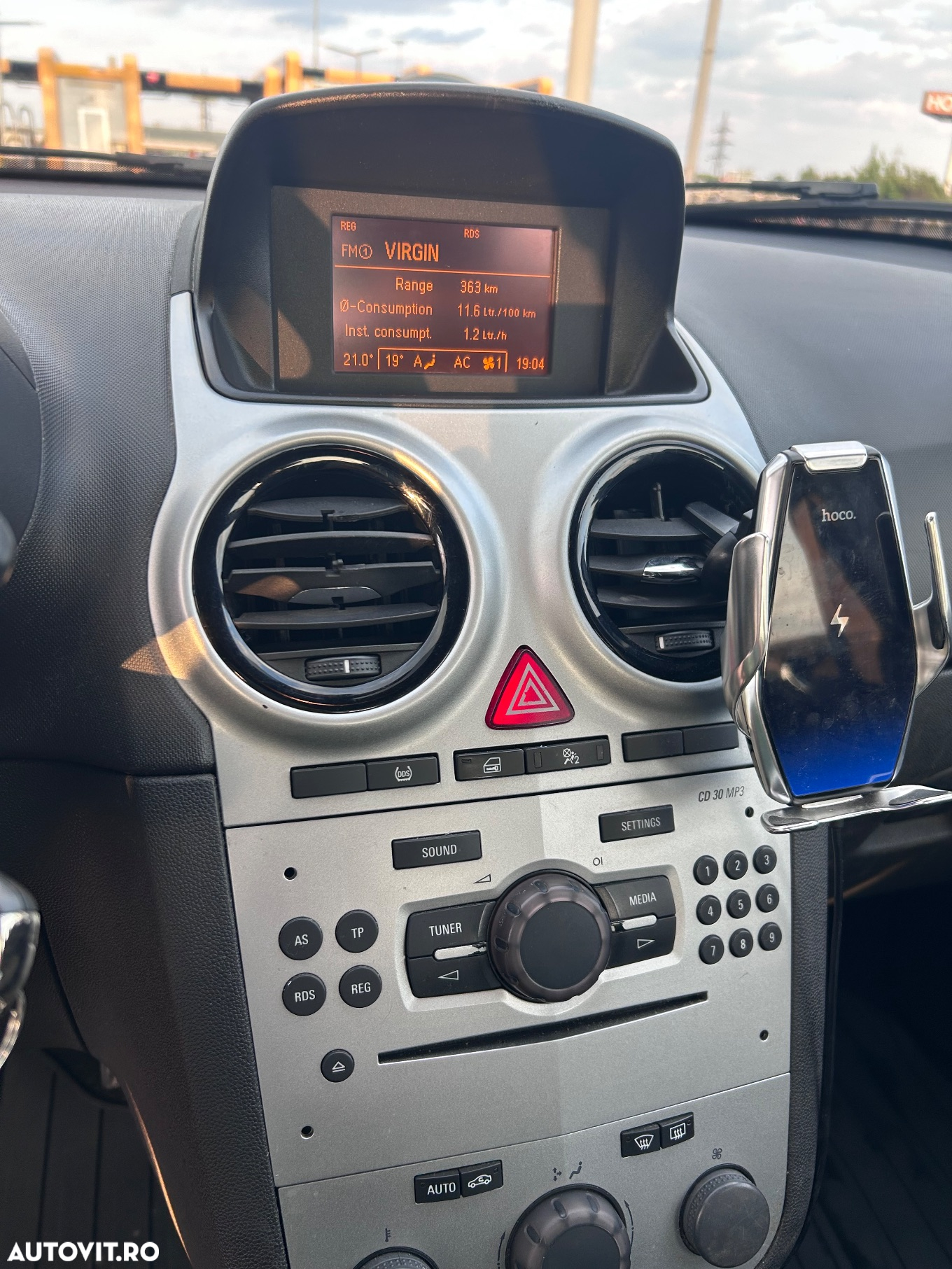 Opel Corsa 1.2 Essentia - 2