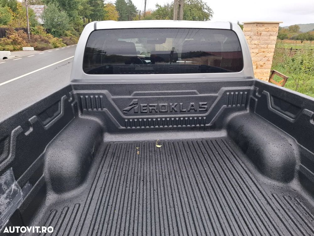Toyota Hilux - 3