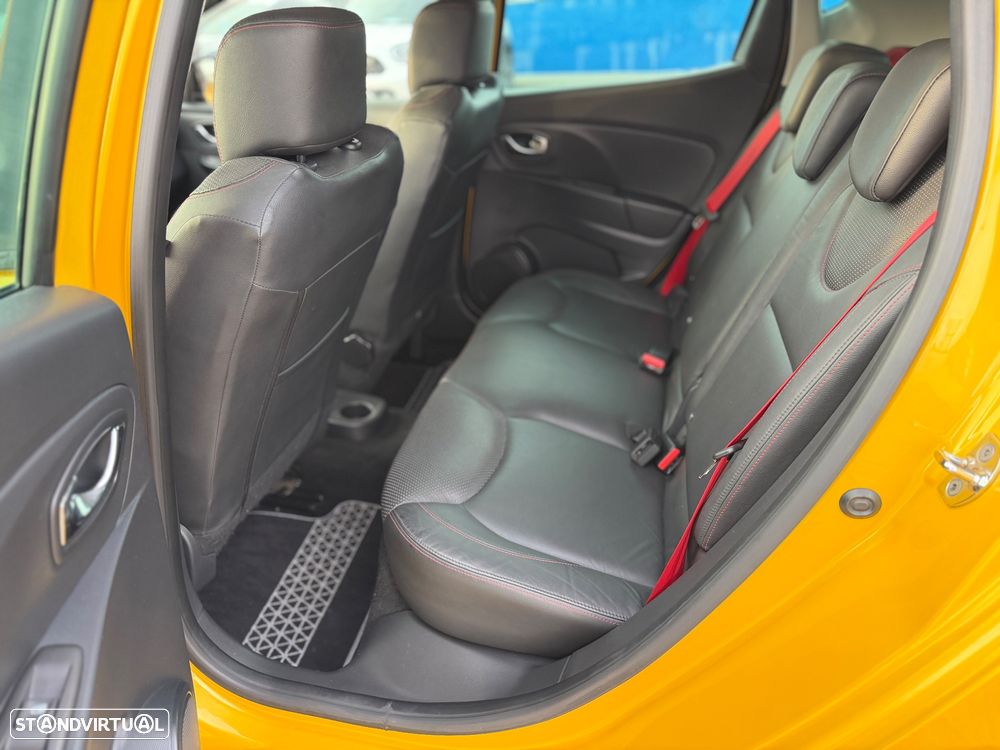 Renault Clio 1.6 T RS EDC - 11