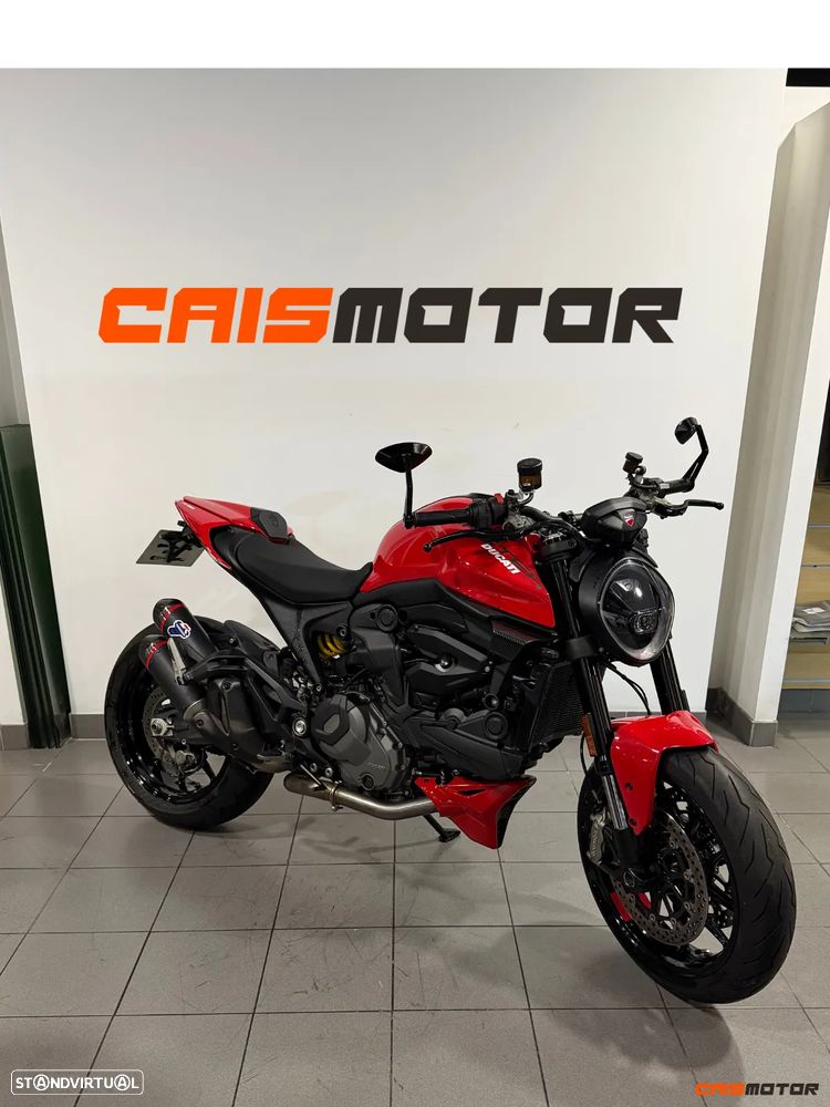 Ducati Monster 937 - 2