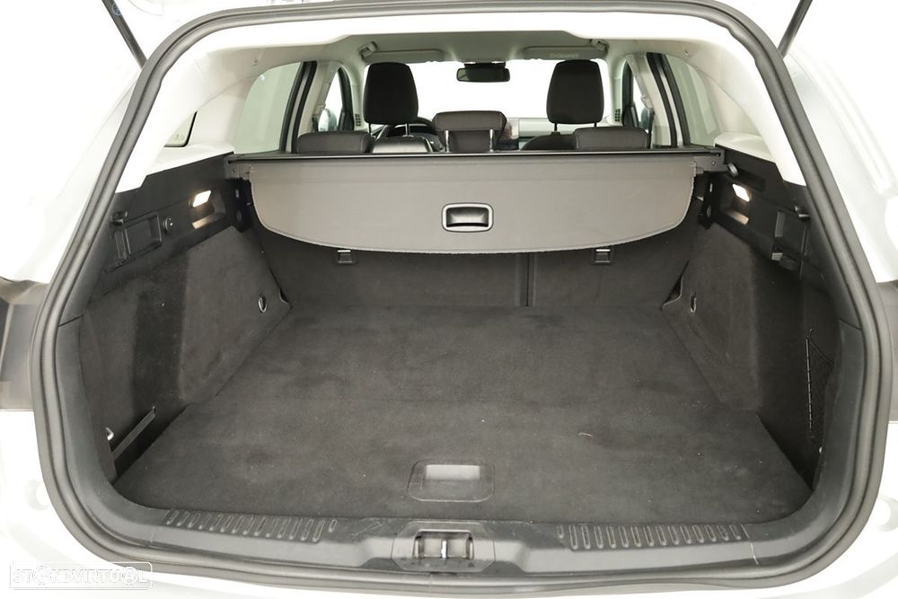 Ford Focus SW 1.0 EcoBoost MHEV Active X - 24