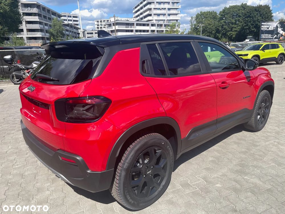 Jeep Avenger 1.2 T3 mHEV Black Edition FWD eDCT6 - 14