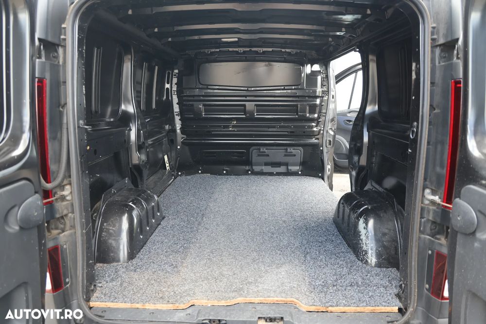 Opel Vivaro - 27