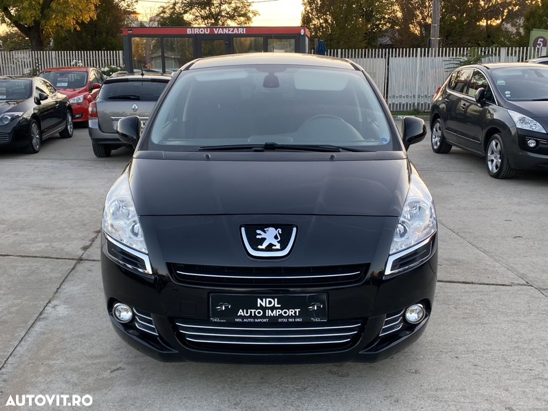 Peugeot 5008 HDI 115 Active - 9