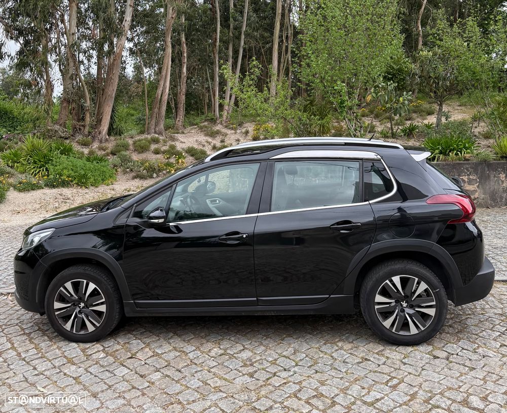 Peugeot 2008 1.2 PureTech Allure - 6