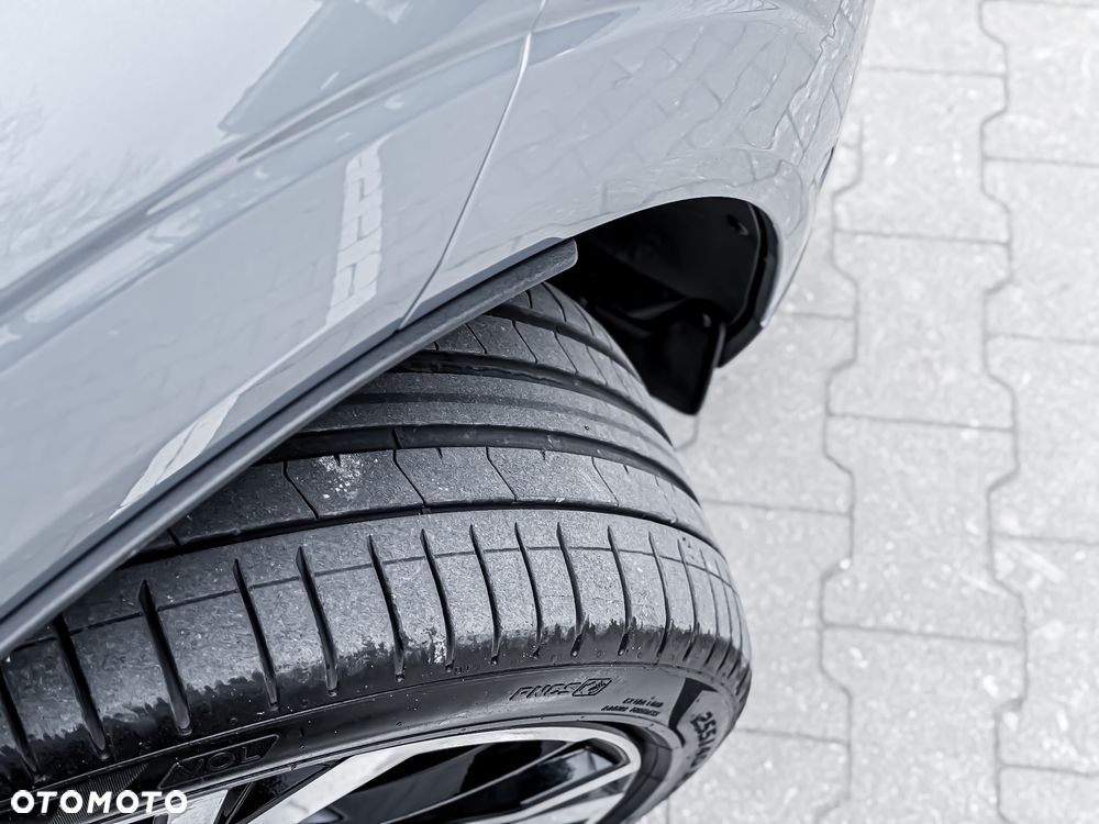 Volvo XC 60 B4 D Ultimate Dark - 33