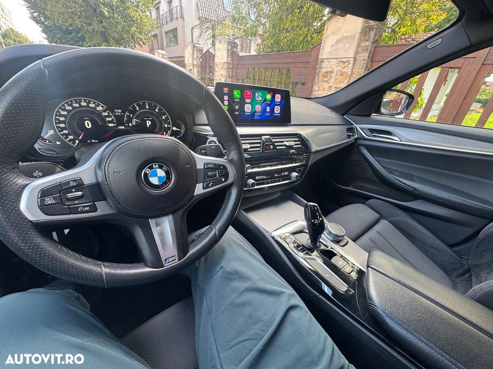 BMW Seria 5 520i AT - 8
